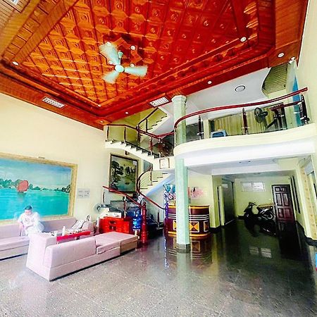Hotel Nha Nghi Ngoc Ha Ha Long Esterno foto